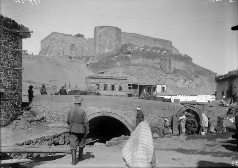 Dabakhane Çeşmesi, tarihî arşiv fotoğrafı